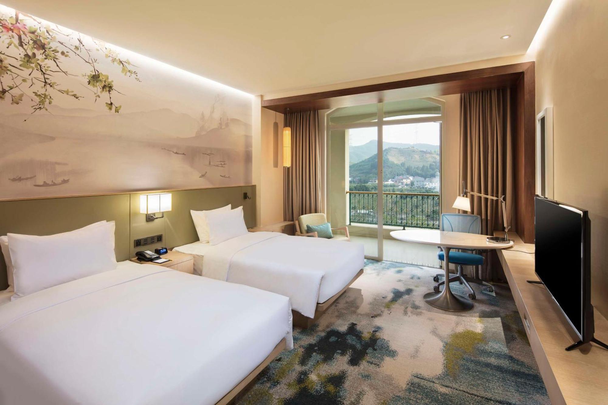 Hilton Garden Inn Hangzhou Lu'Niao Anji Bagian luar foto