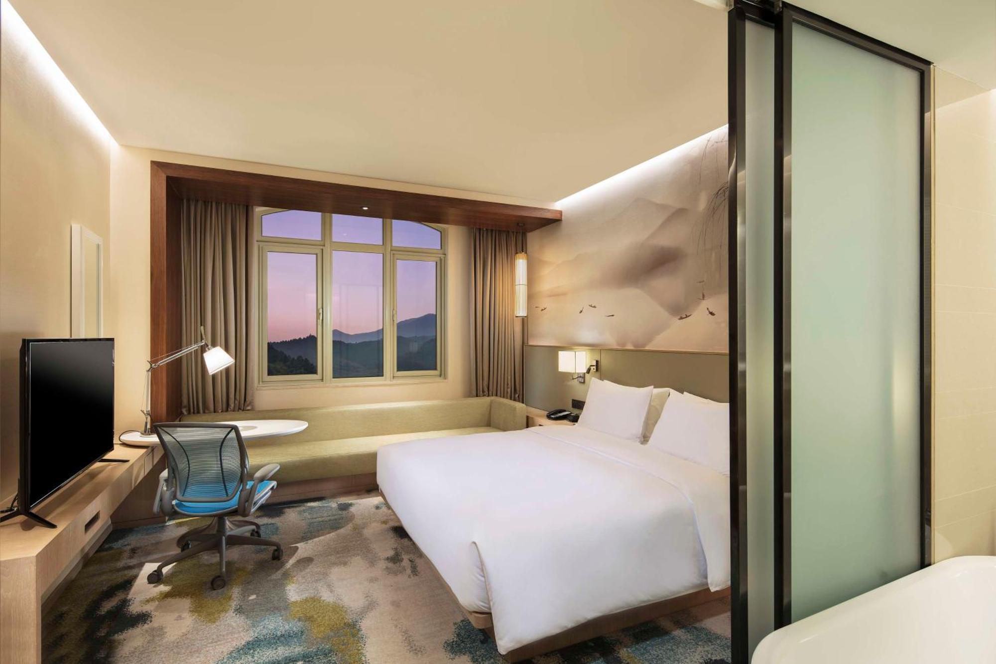 Hilton Garden Inn Hangzhou Lu'Niao Anji Bagian luar foto