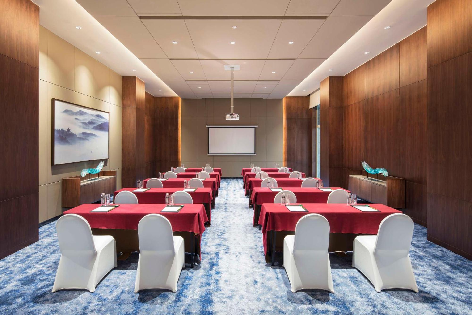 Hilton Garden Inn Hangzhou Lu'Niao Anji Bagian luar foto