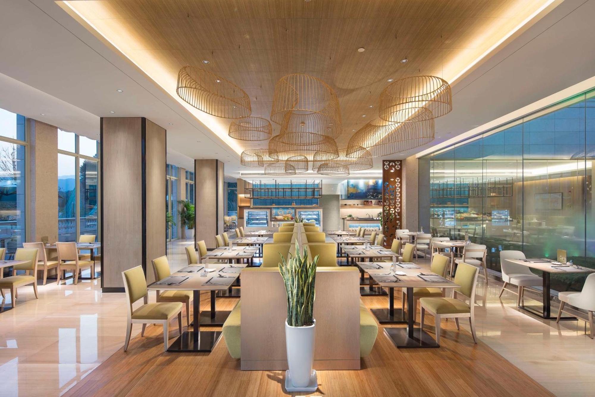 Hilton Garden Inn Hangzhou Lu'Niao Anji Bagian luar foto